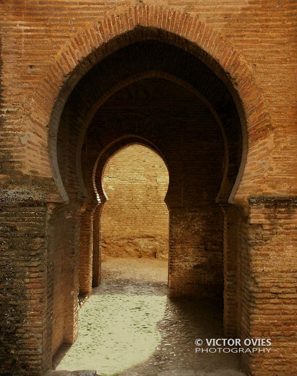 The outer bailey and the Arms Gate