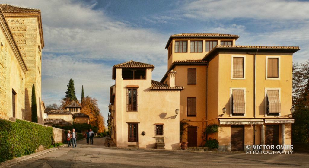 Calle Real de la Alhambra