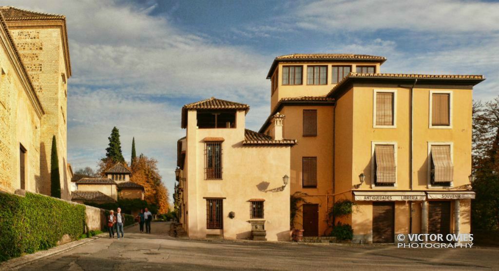 Calle Real de la Alhambra