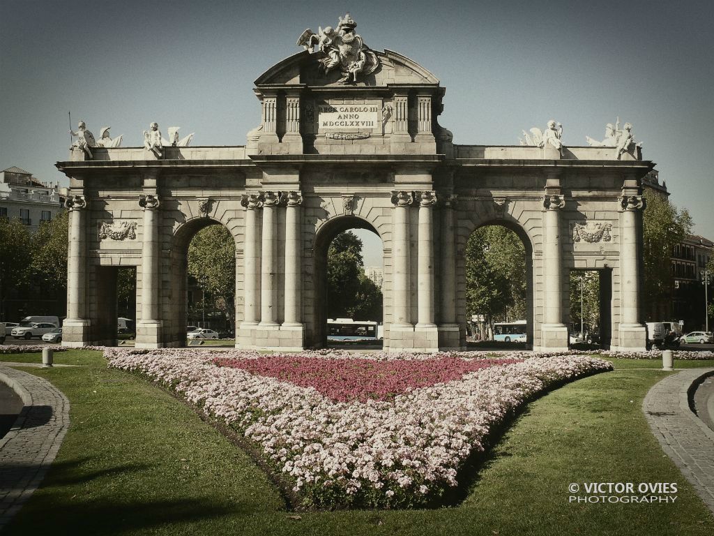 Miralá, miralá, miralá, la Puerta de Alcalá